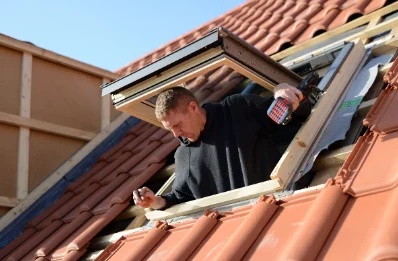 Pose de fenêtres de toit Velux à Lastic